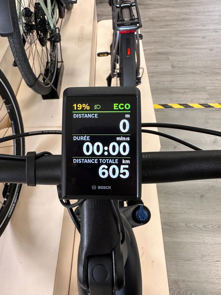 Used CUBE Kathmandu Hyrbid Pro 2026 Urban, Black — image 3 of 8