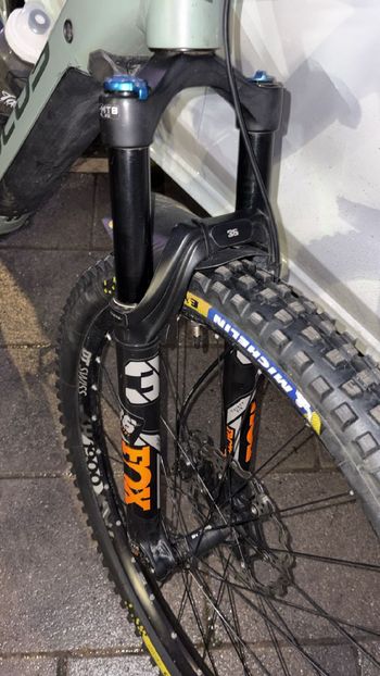 Used Focus Thron Shimano Deore 2021 Mountainbike, Verde — image 5 of 6