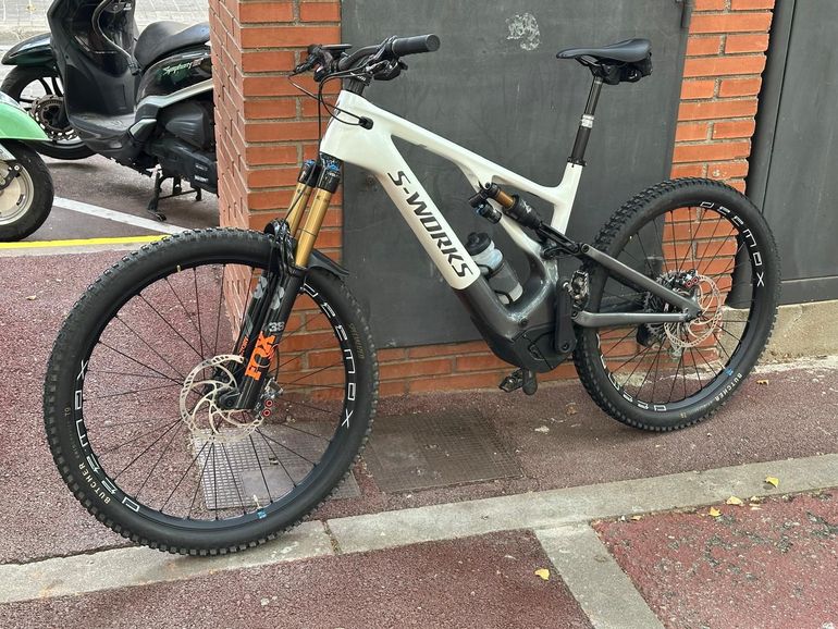 Used Specialized S-Works Demo 11 2027 2027 Mountainbike, White, 29, 27.5 — image 3 of 3