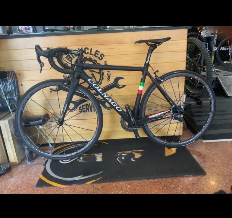 Used Colnago C60 Campagnolo Super Record 2021 Road & Gravel, Black — image 3 of 5