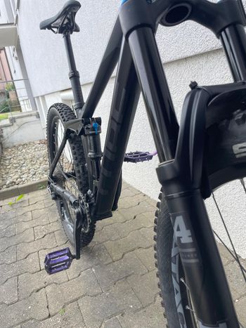 Used CUBE STEREO 160 Race 27.5 2018 2018 Mountainbike — image 5 of 7