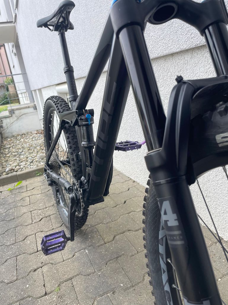 Used CUBE STEREO 160 Race 27.5 2018 2018 Mountainbike — image 5 of 7