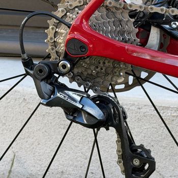 Used Canyon Ultimate CF SL 8 Disc 2022 2022 Road & Gravel, Red — image 9 of 11