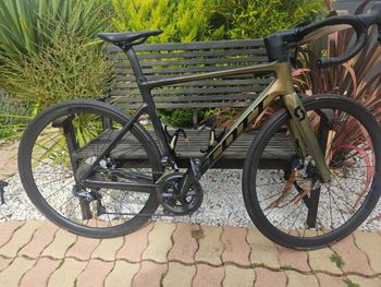 Used Scott Addict RC 15 2021 Racefiets & gravel