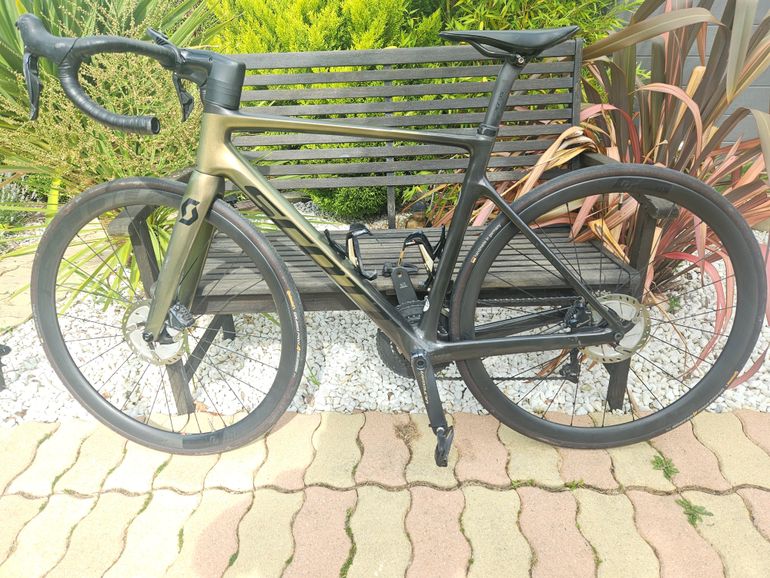 Used Scott Addict RC 15 2021 Road & Gravel — image 4 of 4