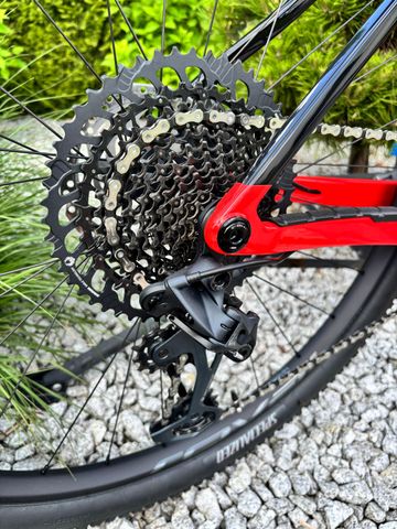 Used Trek Procaliber Sram Eagle Transmission GX 2024 Mountainbike, Red — image 9 of 16