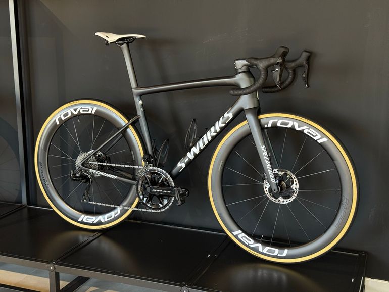 Used Specialized S-Works Tarmac SL8 Frameset - FACT 12r Carbon 2024 Frameset 2024 Road & Gravel — image 2 of 11