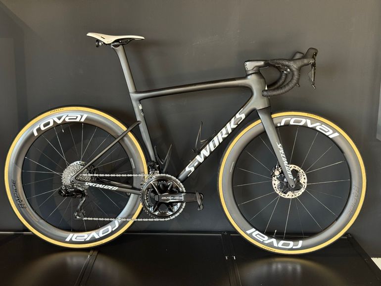 Used Specialized S-Works Tarmac SL8 Frameset - FACT 12r Carbon 2024 Frameset 2024 Road & Gravel — image 1 of 11