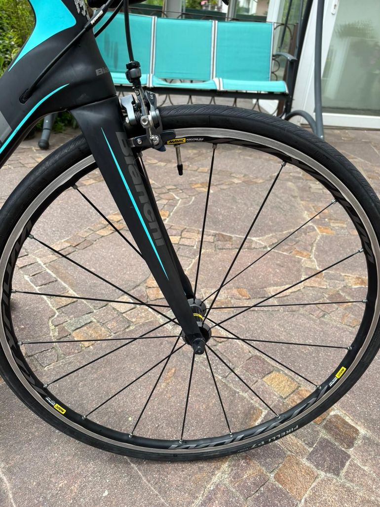 Used Bianchi Infinito CV Chorus 2019 2019 Road & Gravel — image 6 of 8