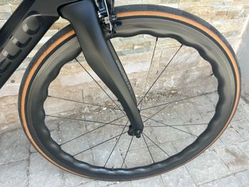 Used Pinarello DOGMA F12 DURA ACE Di2 Rim 2022 2022 Road & Gravel, Black — image 3 of 7