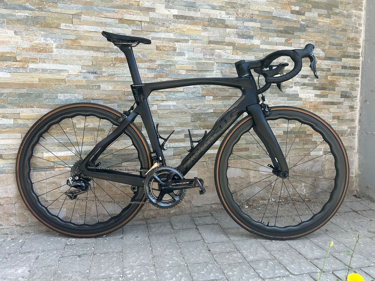 Used Pinarello DOGMA F12 DURA ACE Di2 Rim 2022 2022 Road & Gravel, Black — image 1 of 7