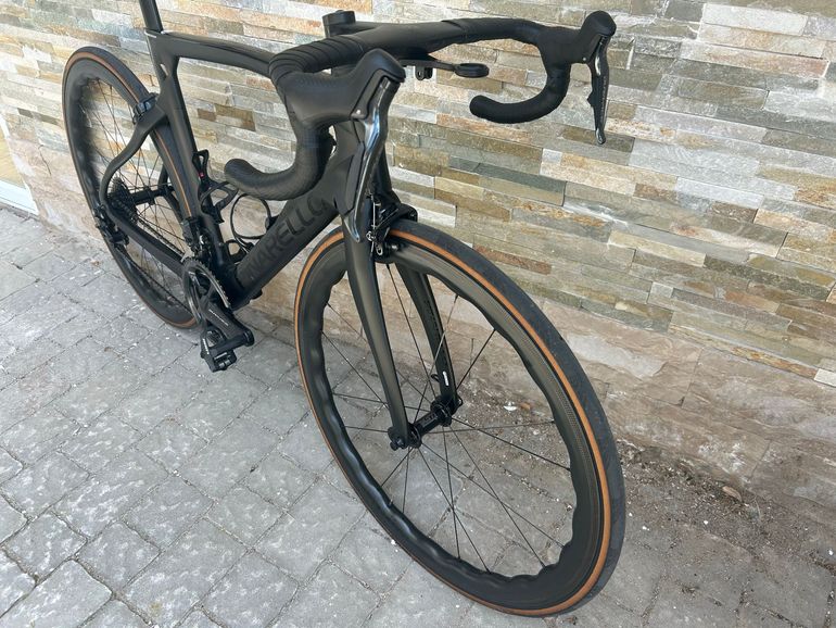 Used Pinarello DOGMA F12 DURA ACE Di2 Rim 2022 2022 Road & Gravel, Black — image 2 of 7