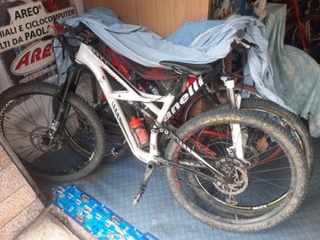 Used Specialized Enduro Comp 29 2015 2015 Mountainbike, White, 29 — image 8 of 8