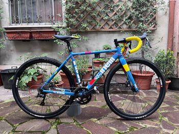 Used Cinelli ZYDECO LALA - SHIMANO SORA 9V 2025 2025 Road & Gravel