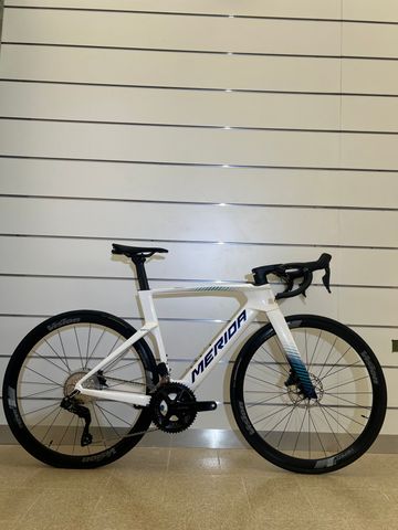 Merida REACTO 5000 2027 2027 Road & Gravel usato, Bianco — immagine 4 di 5