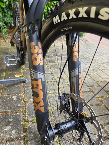 Used Radon SWOOP 10.0 2022 2022 Mountainbike, Orange, 29 — image 15 of 18