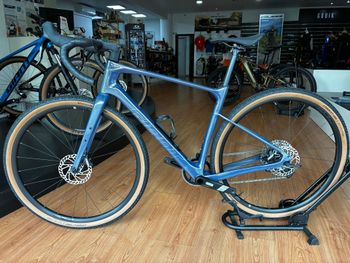 Used Giant Revolt Advanced 1 2026 2026 Road & Gravel, Blue — image 2 of 10