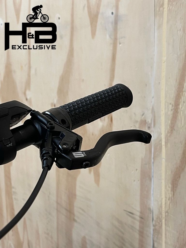 Used CUBE Stereo Hybrid 120 Race 625 SHIMANO XT 2022 Mountainbike — image 6 of 13