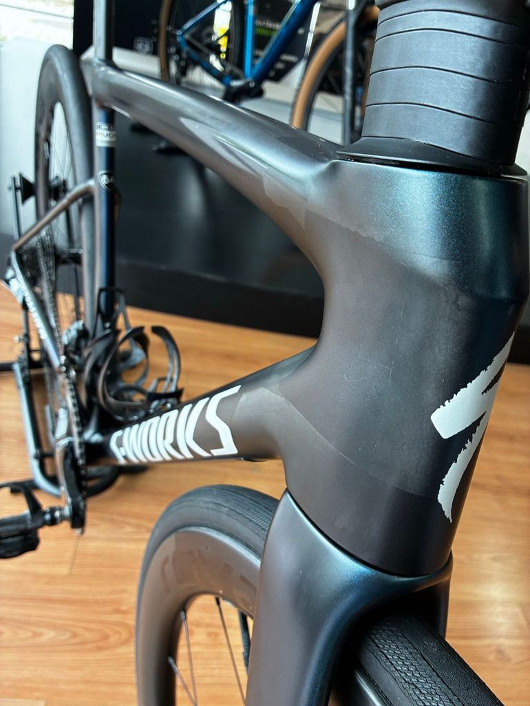 Used Specialized S-Works Tarmac SL8 - Shimano Dura-Ace Di2 2025 2025 Road & Gravel — image 5 of 18