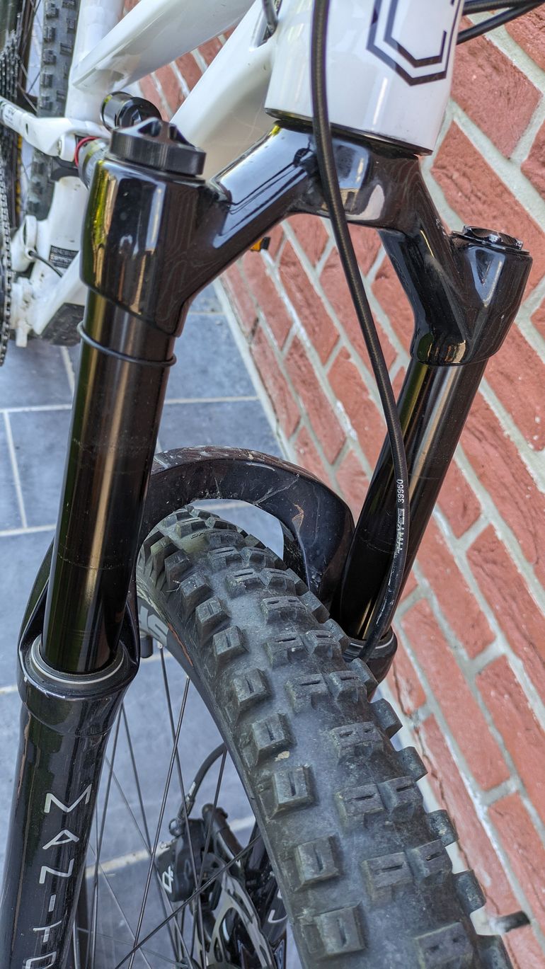 Used Commencal CLASH 24 V2 2022 2022 Youth — image 5 of 9