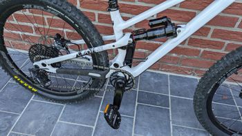 Used Commencal CLASH 24 V2 2022 2022 Youth — image 6 of 9