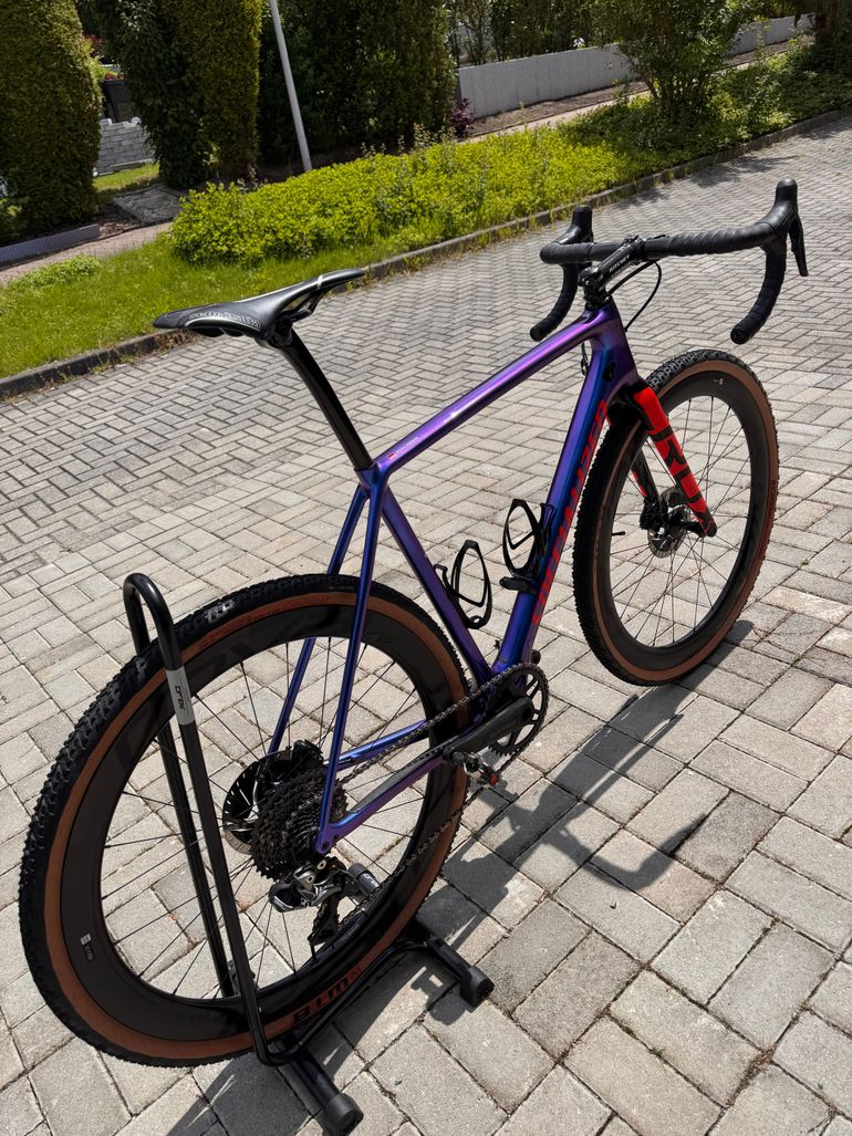 Used Specialized Crux Elite Di2, Customized, 56cm, CMLN/RKTRED 2020 Road & Gravel — image 3 of 6