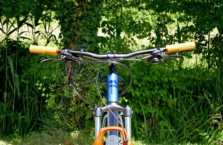 Used KTM KTM Custom Shimano Deore 2024 Mountainbike, Azul — image 5 of 9