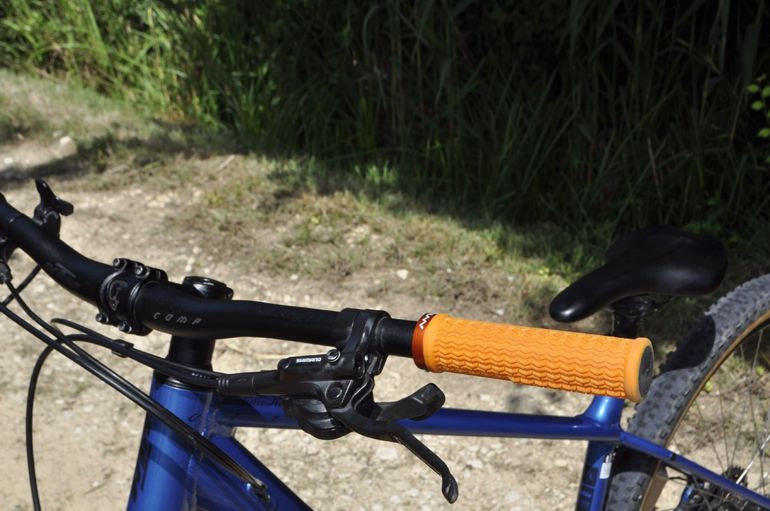 Used KTM KTM Custom Shimano Deore 2024 Mountainbike, Azul — image 9 of 9