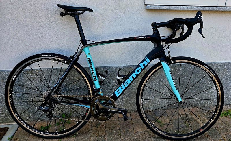 Używany Bianchi Infinito CV Chorus 2016 2016 Road & Gravel — zdjęcie 15 z 15