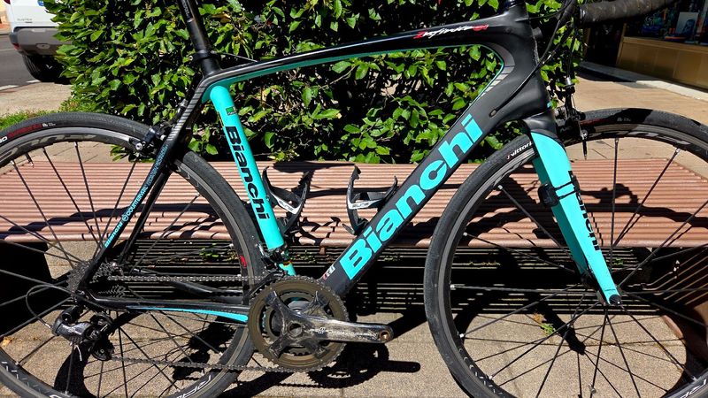 Używany Bianchi Infinito CV Chorus 2016 2016 Road & Gravel — zdjęcie 2 z 15