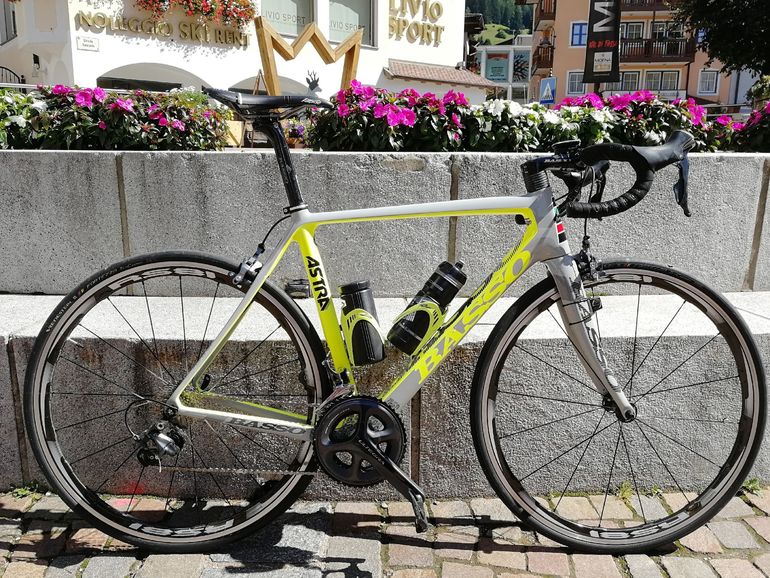 Used Basso Astra Shimano Ultegra 2017 Road & Gravel, Hellgrau — image 1 of 4
