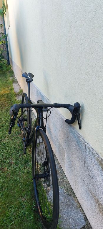 Used Specialized Tarmac SL6 Disc Pro - SRAM Force eTap AXS 2020 2020 Road & Gravel — image 4 of 7