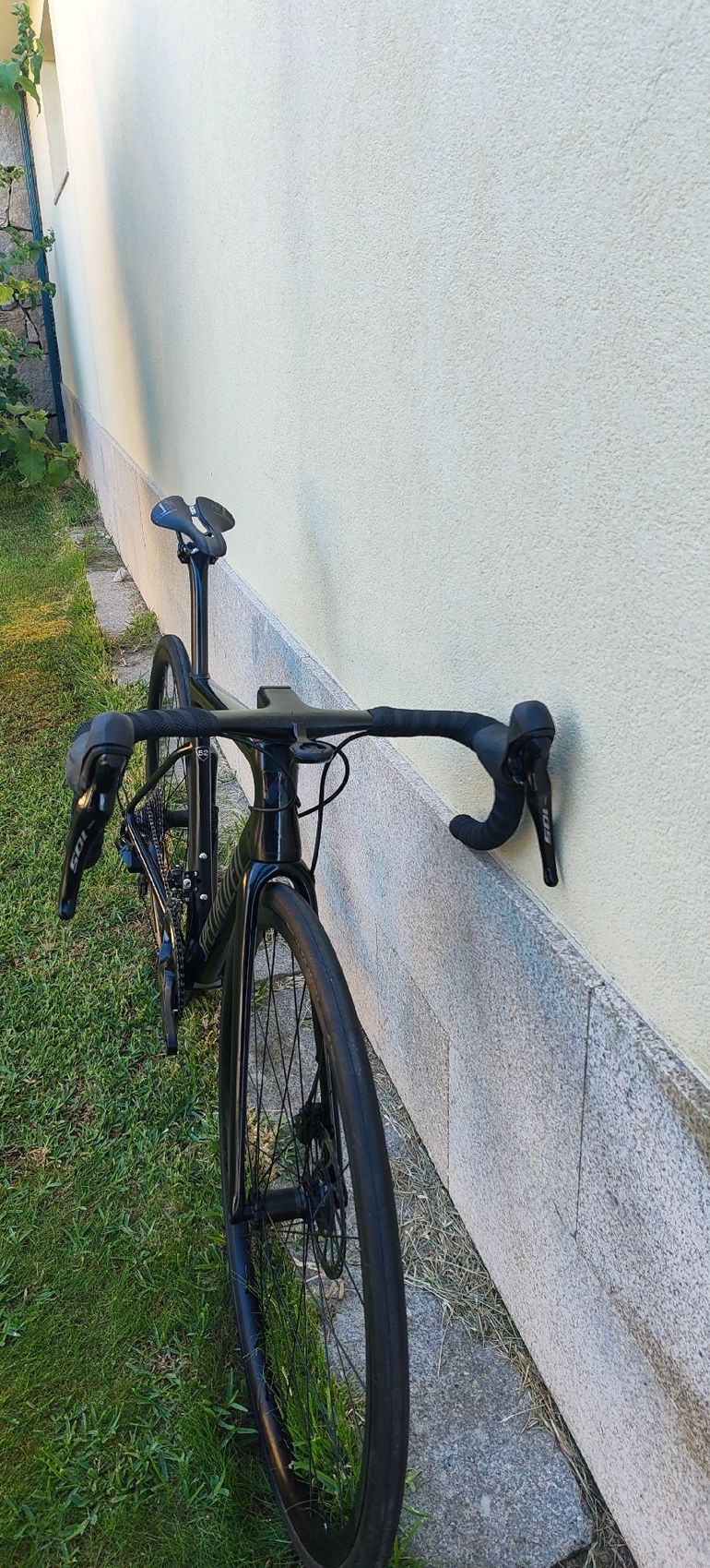 Used Specialized Tarmac SL6 Disc Pro - SRAM Force eTap AXS 2020 2020 Road & Gravel — image 4 of 7