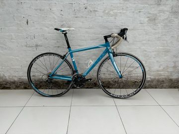 CUBE Axial wls Race 2016 2016 Road & Gravel usato