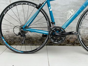 CUBE Axial wls Race 2016 2016 Road & Gravel usato, Blu — immagine 2 di 6