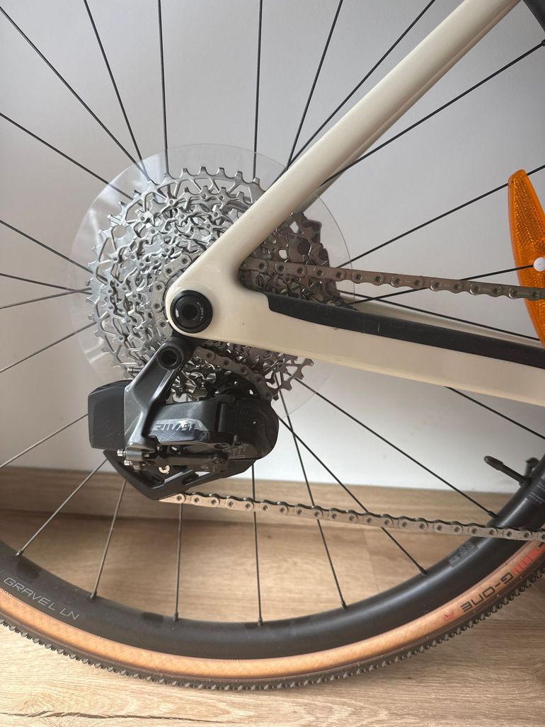 Used Canyon Grail CF SL 7 AXS 2024 2024 Road & Gravel — image 3 of 3
