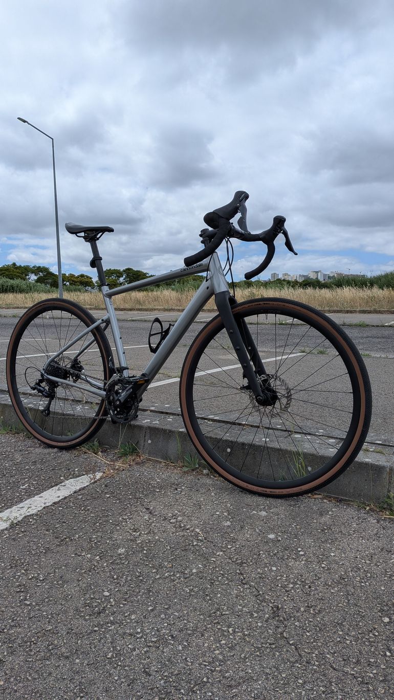 Used Cannondale Topstone 3 2024 2024 Road & Gravel, Hellgrau — image 1 of 10