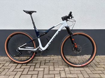 Used Orbea OIZ M11 AXS 2023 2023 Mountainbike — image 2 of 19