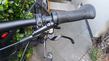 Stevens Colorado 401 2022 2022 Mountainbike usato, Grigio chiaro — immagine 8 di 11