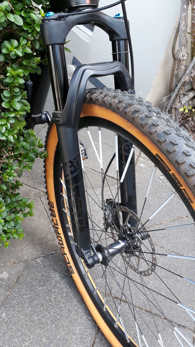 Used Stevens Colorado 401 2022 2022 Mountainbike, Grigio chiaro — image 7 of 11