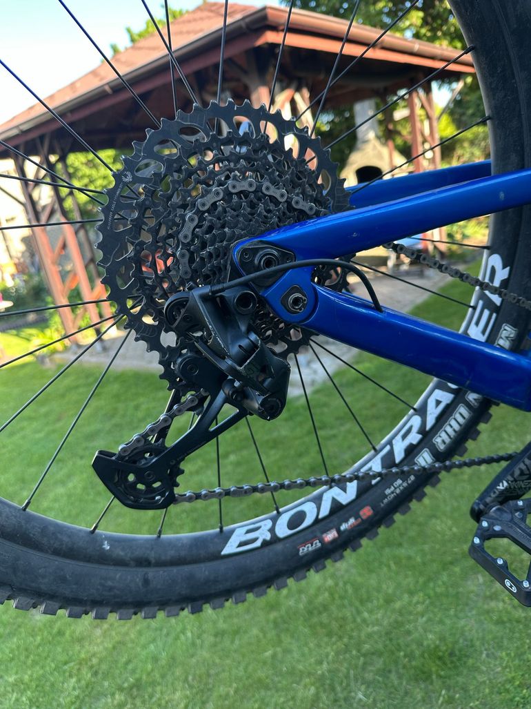 Used Lapierre Spicy CF Team 2023 2023 Mountainbike, Blue — image 6 of 7