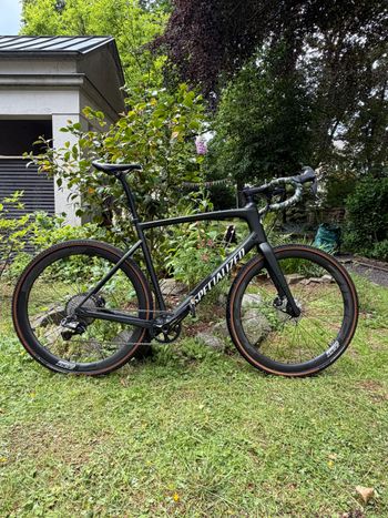 Used Specialized Diverge Expert Carbon 2021 2021 Road & Gravel, Green — image 3 of 3
