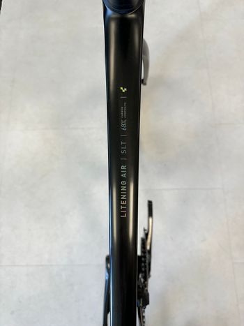Used CUBE LITENING AIR C:68X SLT 2025 Road & Gravel, Black — image 3 of 8