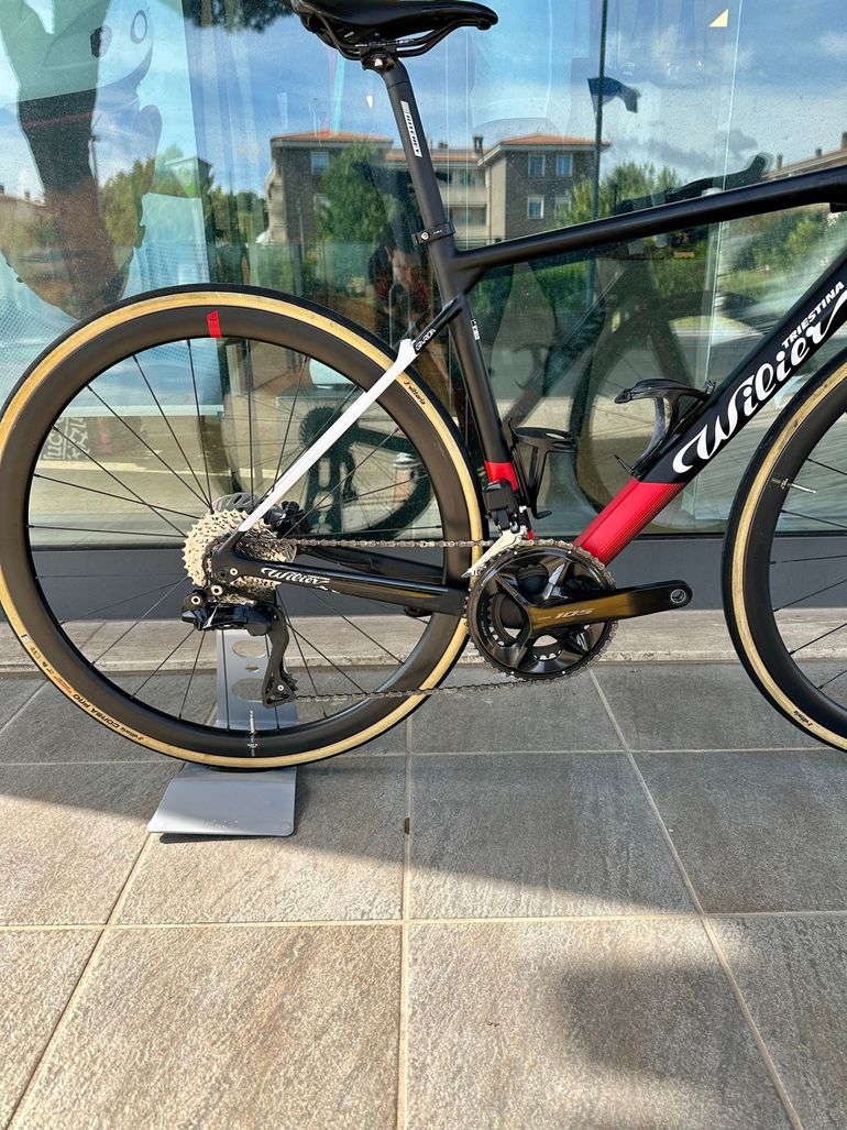 Used Wilier Garda SHIMANO 105 Di2 2024 2024 Road & Gravel, Black — image 4 of 4