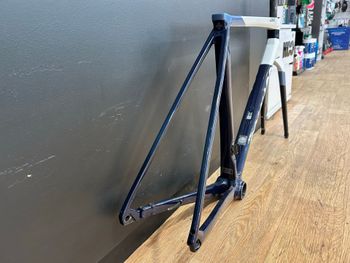 Used Colnago C68 Frameset 2023 Road & Gravel — image 5 of 10