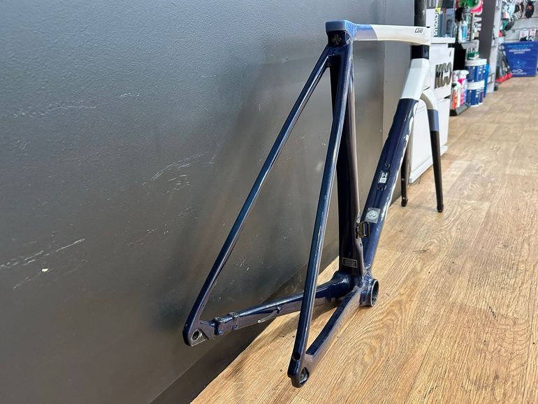 Used Colnago C68 Frameset 2023 Road & Gravel — image 5 of 10