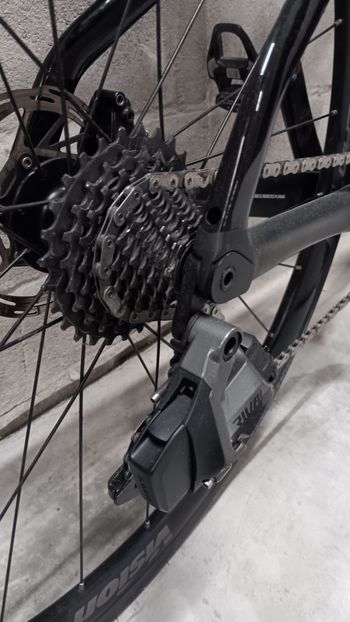 Used Argon 18 E117 Tri Disc Zwart Mat 2022 Road & Gravel, Black — image 11 of 13