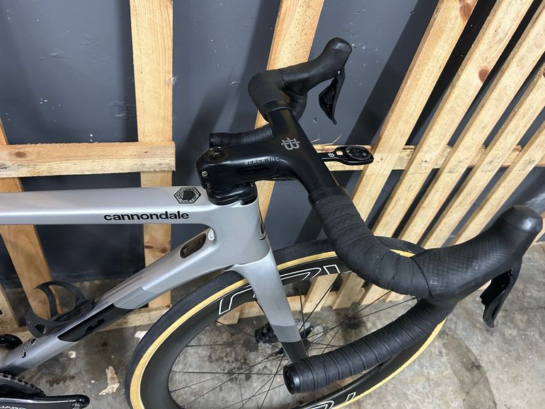 Used Cannondale SuperSix EVO Shimano Ultegra Di2 2021 Road & Gravel, Bianco — image 2 of 11