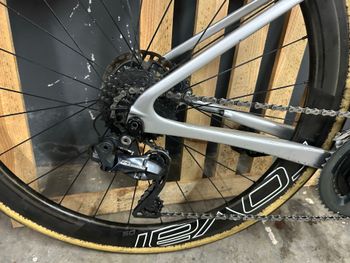 Used Cannondale SuperSix EVO Shimano Ultegra Di2 2021 Road & Gravel, Bianco — image 5 of 11