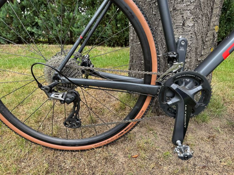Used CUBE CROSS RACE PRO 2023 2023 Road & Gravel, Light Gray — image 3 of 4